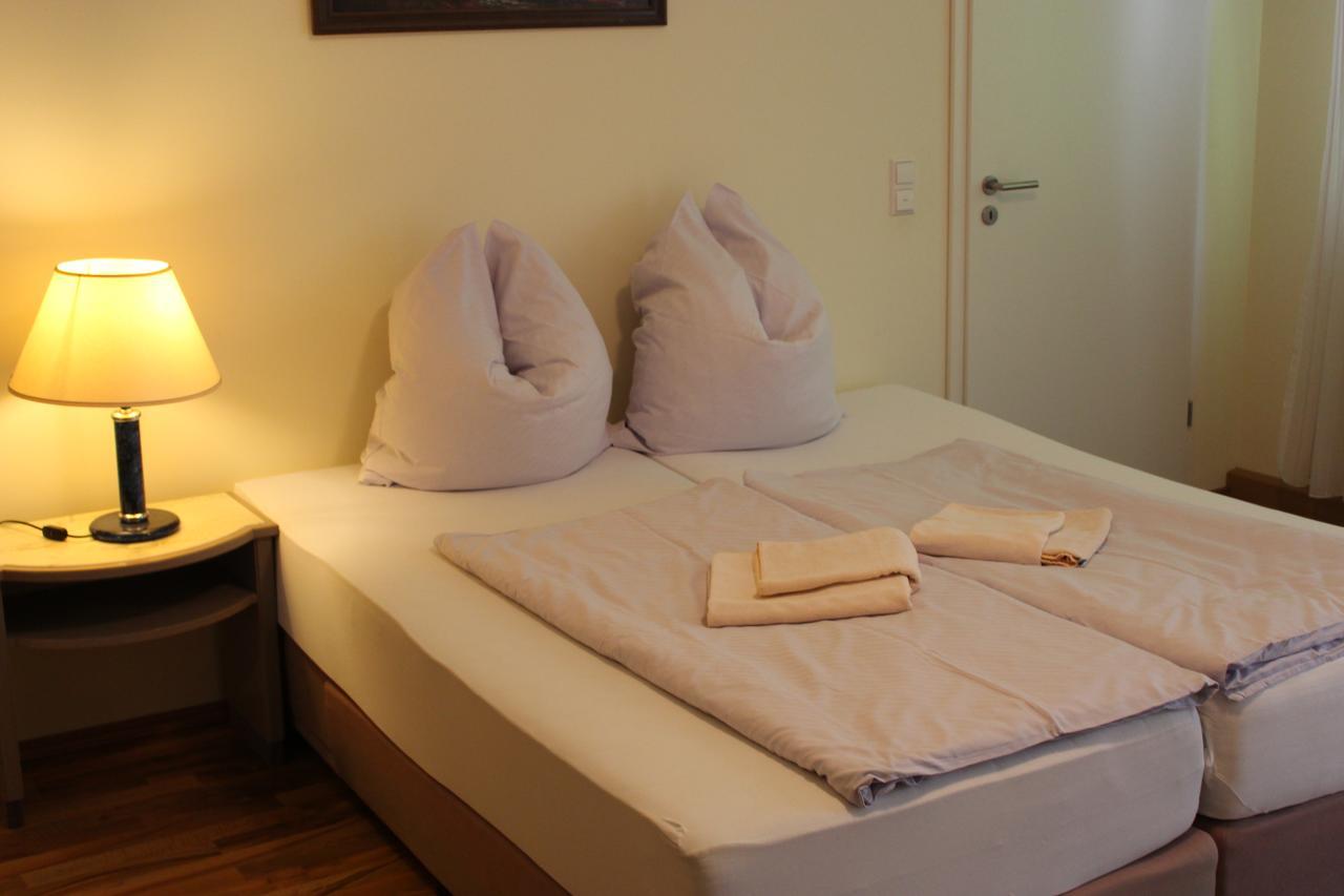 Monteurzimmer Ferienwohnungen Fritsche-Tauberbischofsheim Dittwar Extérieur photo