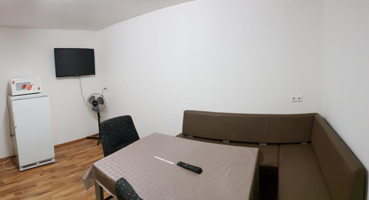 Monteurzimmer Ferienwohnungen Fritsche-Tauberbischofsheim Dittwar Extérieur photo